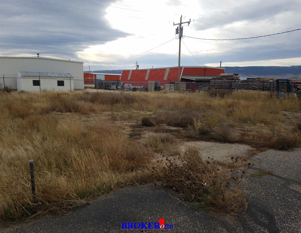 2013 Old Salt Creek Rd, Bar Nunn, WY 82601